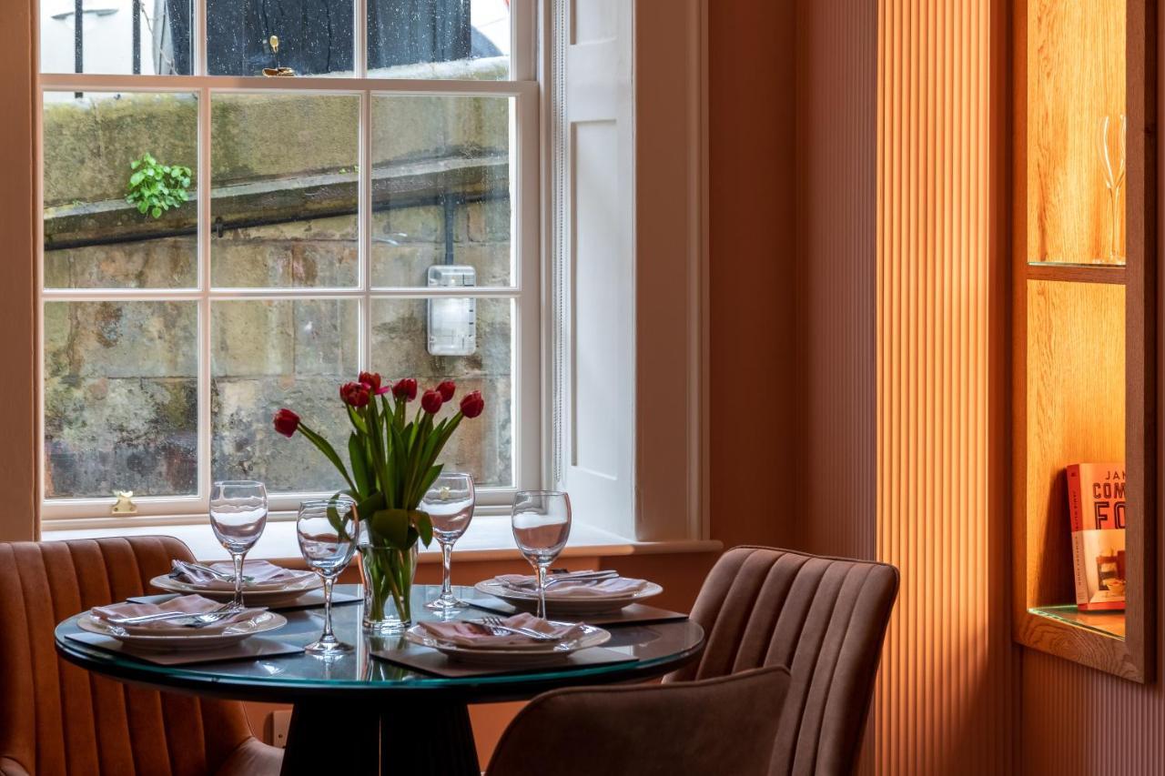 Russell House Suites Bath Eksteriør billede