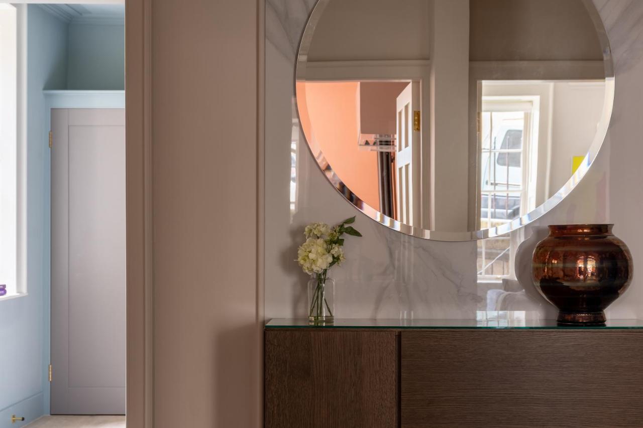 Russell House Suites Bath Eksteriør billede