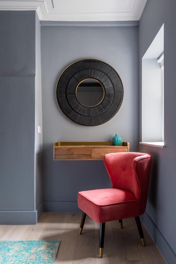 Russell House Suites Bath Eksteriør billede