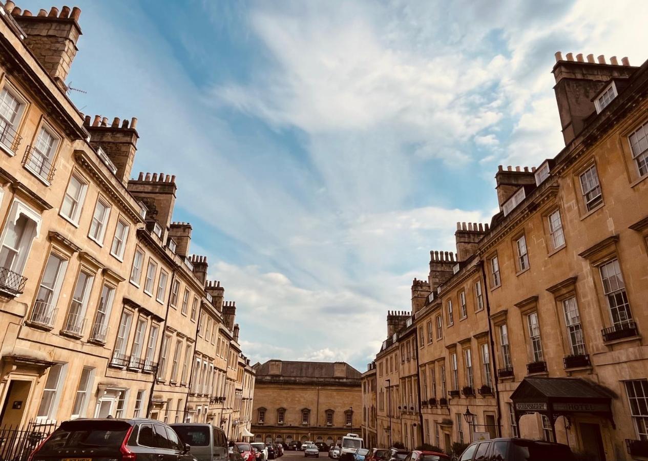 Russell House Suites Bath Eksteriør billede