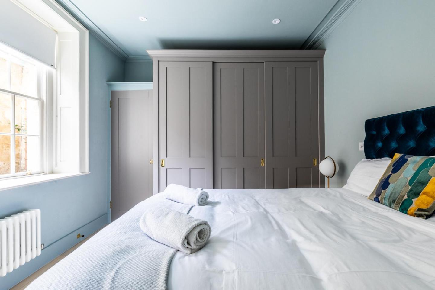 Russell House Suites Bath Eksteriør billede