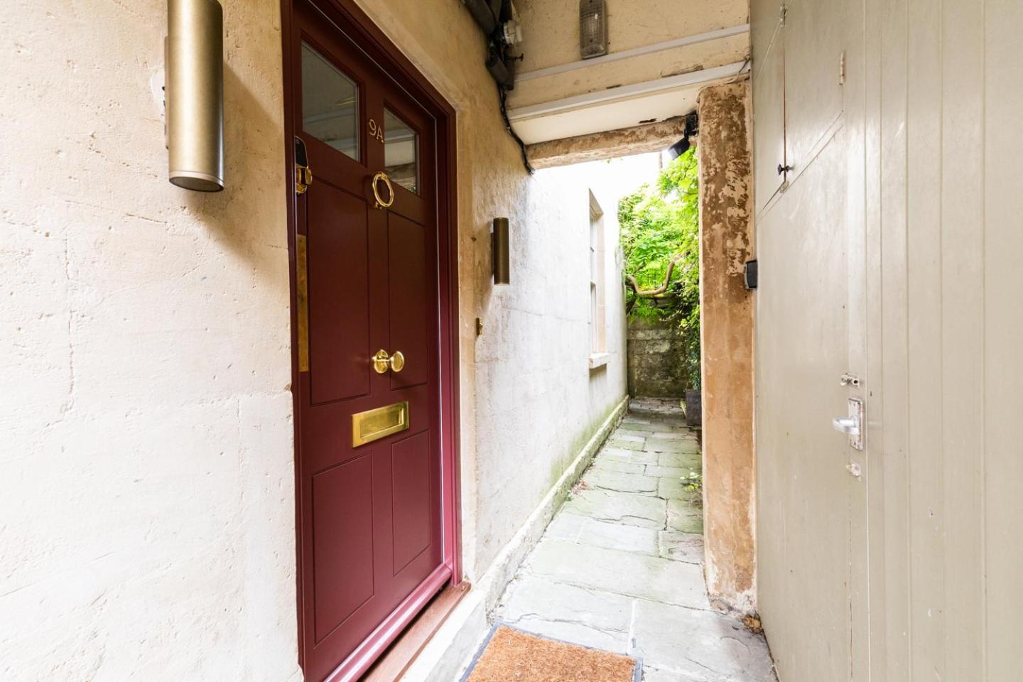 Russell House Suites Bath Eksteriør billede